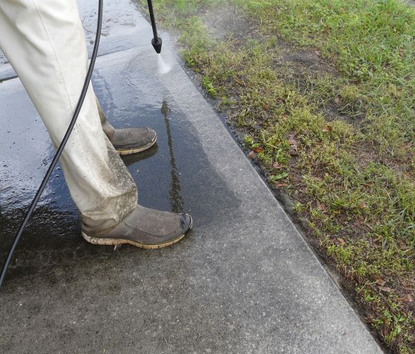 Cost of Concrete Slab Powerwashing in Panama City Beach